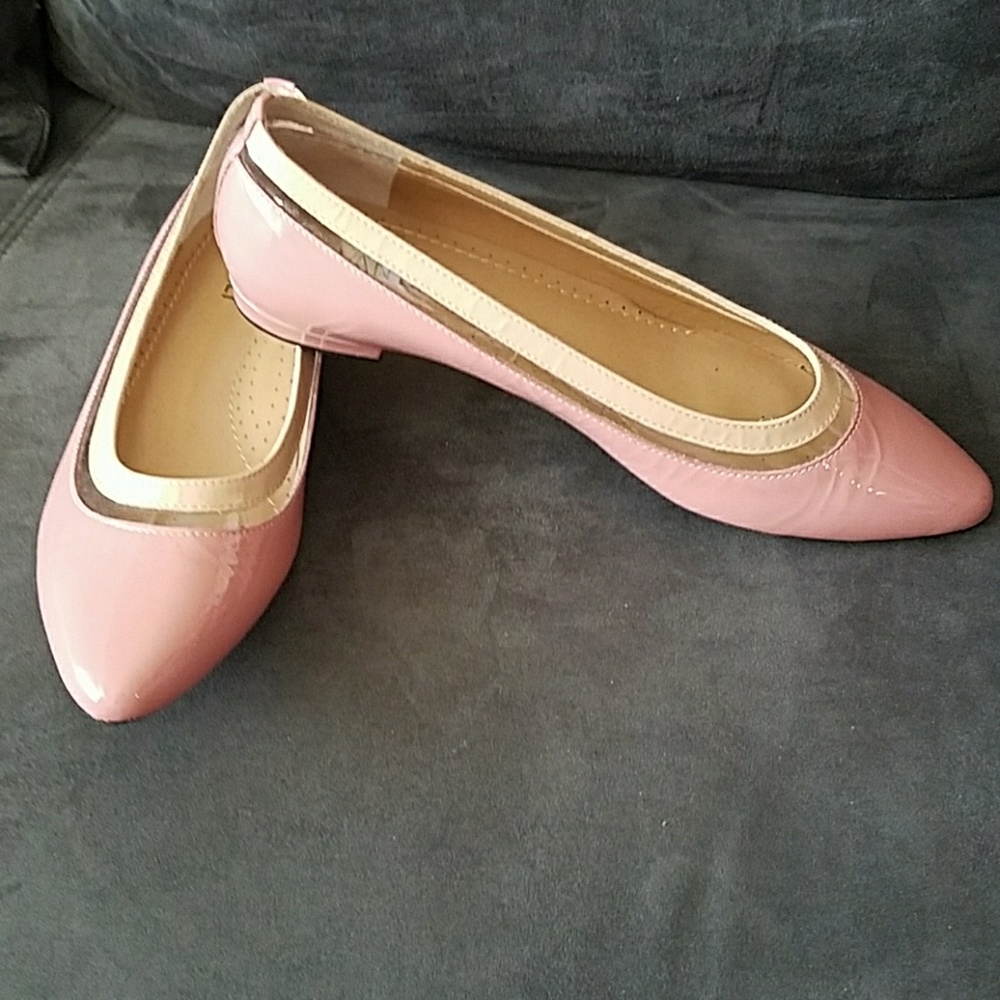 Dress flat shoes